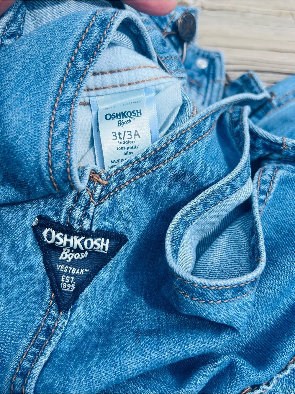 •OshKosh 3T Train Print Denim Overalls! EUC!